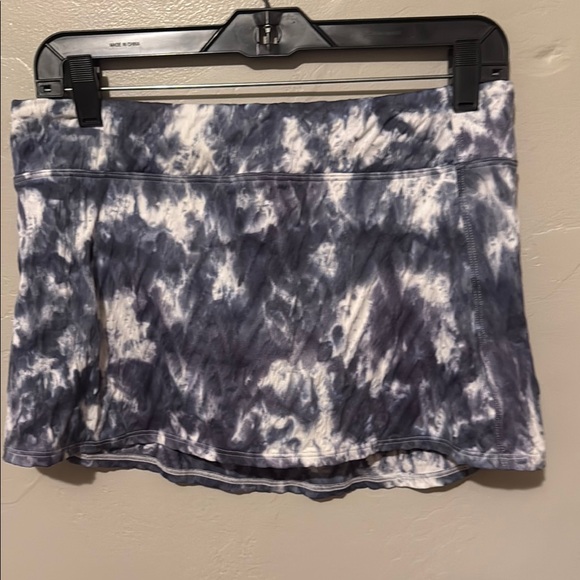 Athleta Dresses & Skirts - Athleta Blue and White Tie-Dye Tennis Skirt Medium